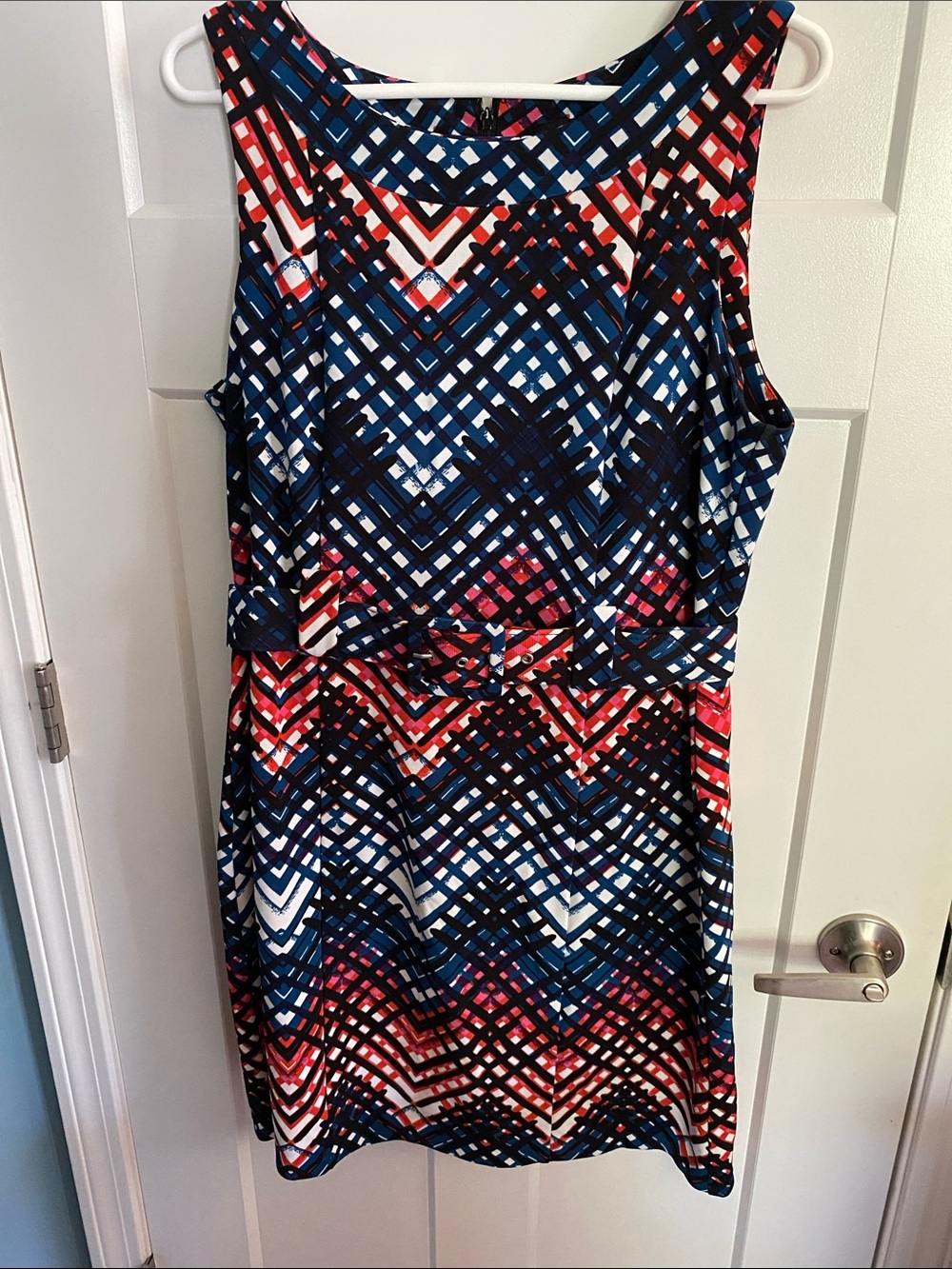 Sleeveless Geometric Print Dress in Navy, teal, Red & White
